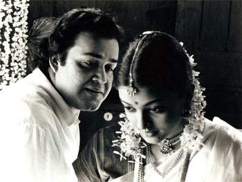 Iruvar Movie Lyrics