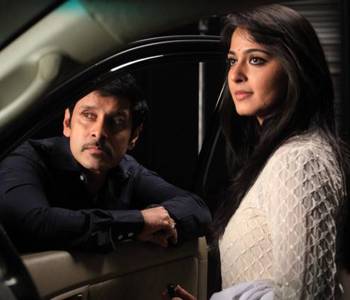 Thaandavam Movie Lyrics